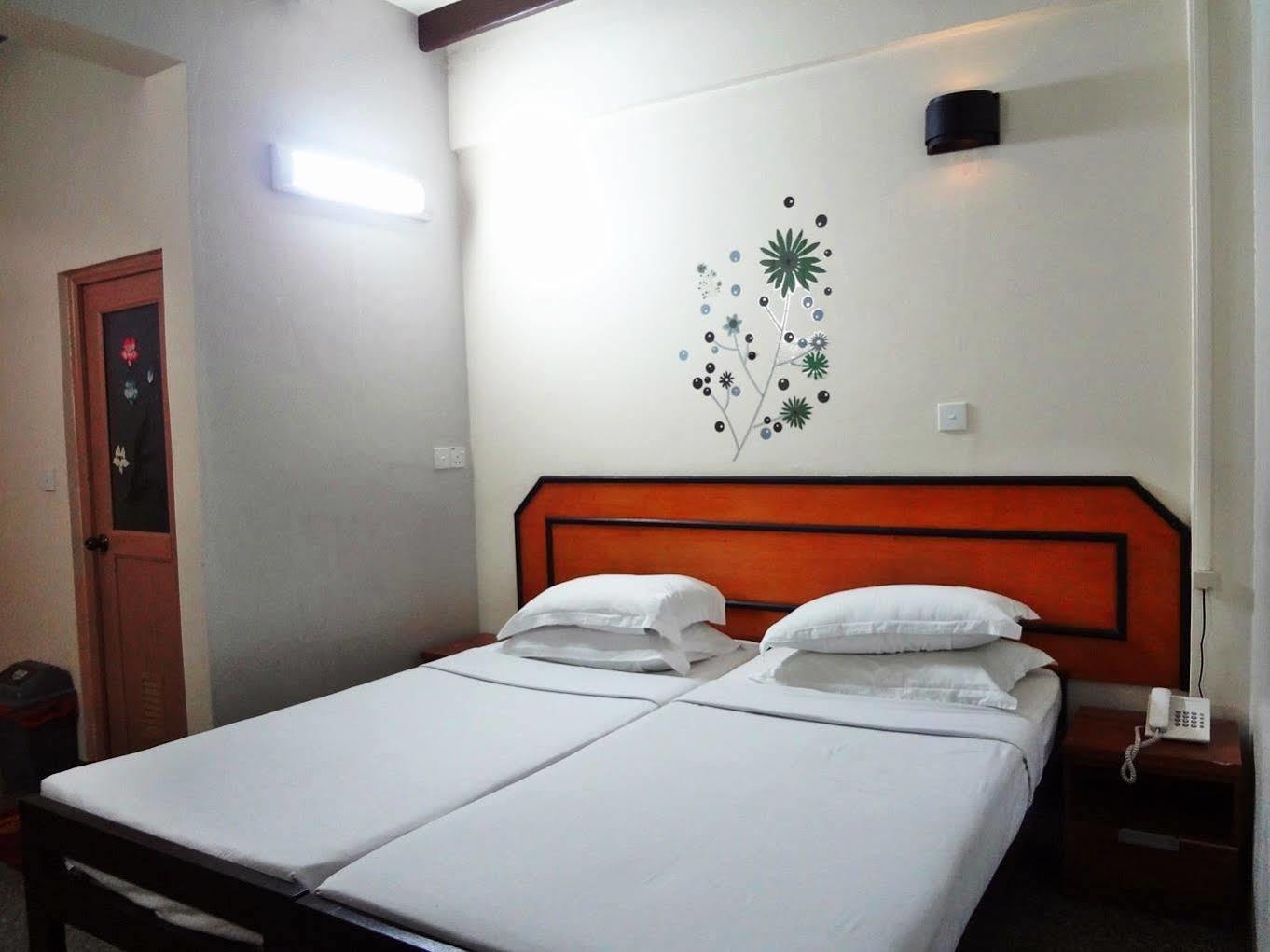 Hotel The Park House Malé Esterno foto