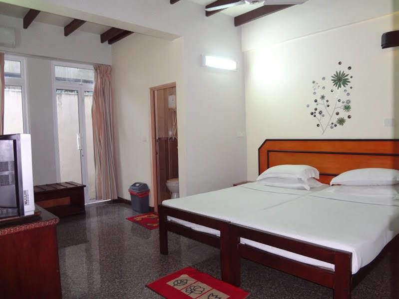 Hotel The Park House Malé Esterno foto
