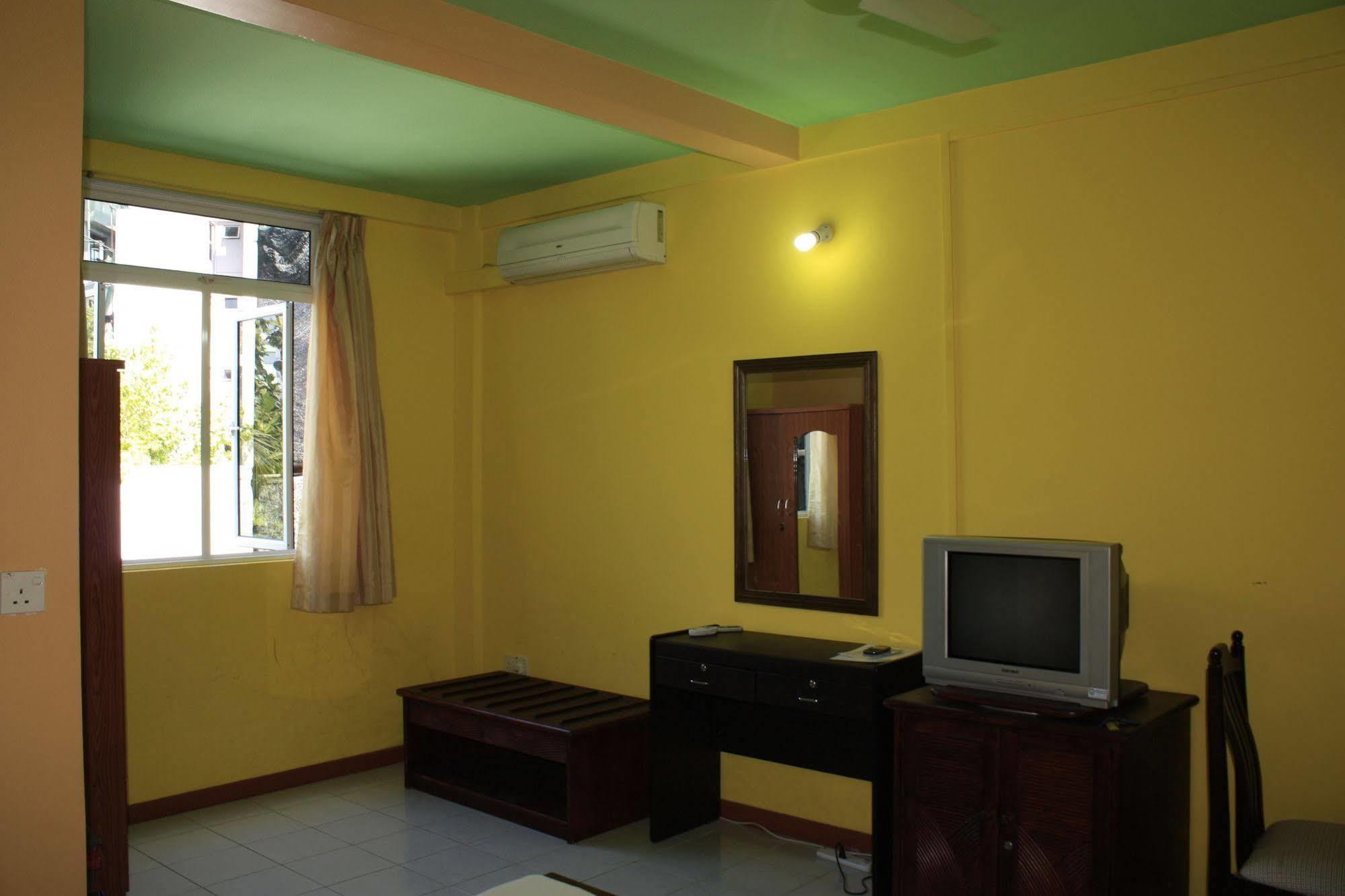 Hotel The Park House Malé Esterno foto