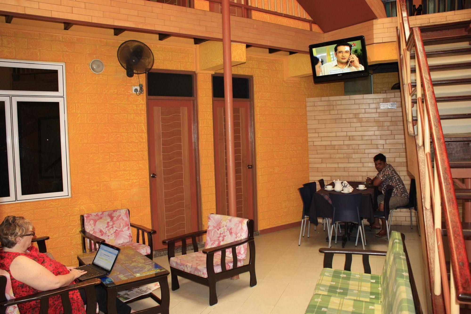 Hotel The Park House Malé Esterno foto